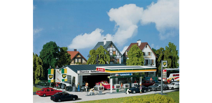 130345 Faller POMPSTATION MET SERVICE