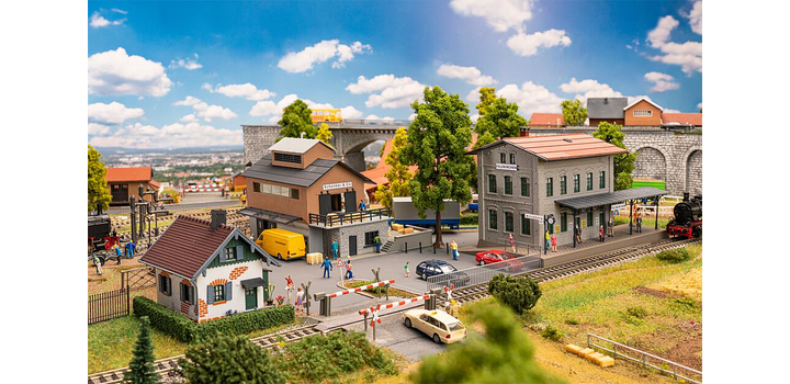 190137 Faller ACTIESET Station Feldkirchen 1/87