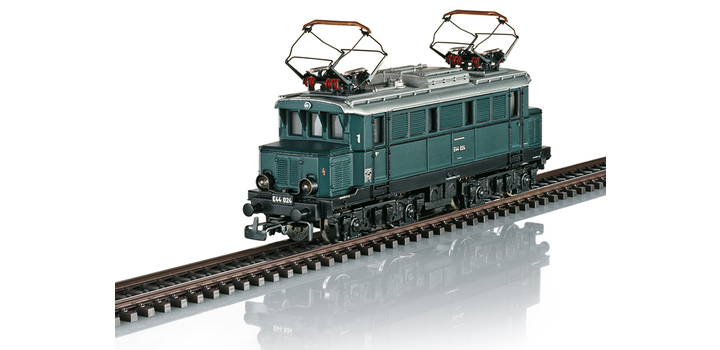 30111 Marklin Electrische locomotief serie E 44 024 DR REPLICA MFX