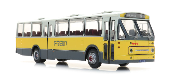 487.070.06 Artitec Streekbus FRAM 2139, Leyland, Middenuitstap
