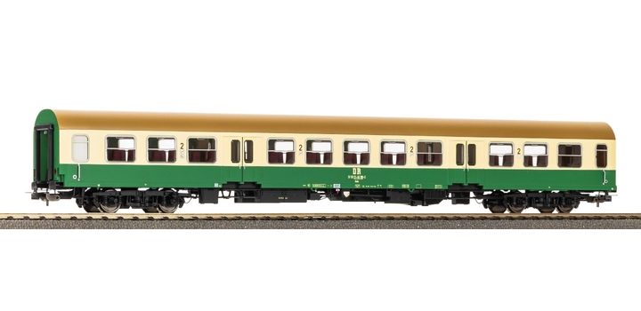 28005 Piko Halberstädter Mitteleinstiegswagen beige-grün 2. Klasse braunes Dach DR Ep. IV