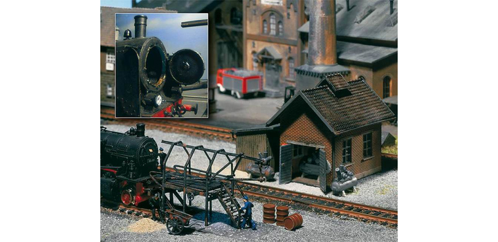 120139 Faller COMPRESSORHUIS MET VLAMPIJPREINIGER STELLAGE