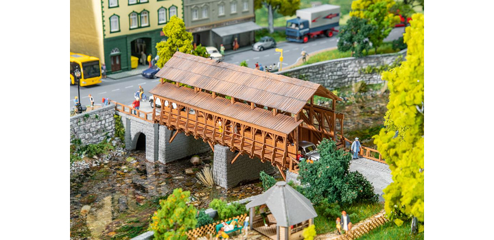 120527 Faller Houten spoorwegbrug
