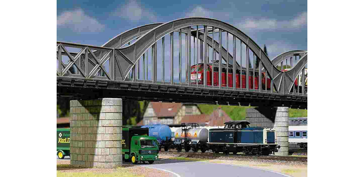 120536 Faller Boogbrug 