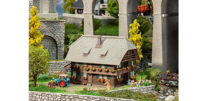 130573 Faller Schwarzwald huis
