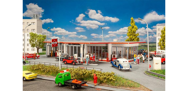 130591 Faller Tankstation