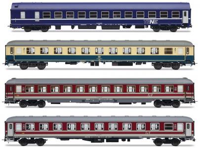 HR4374 Rivarossi Set personenrijtuigen “Italy-Holland-Express” van de FS en NS, tijdperk V