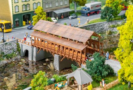 120527 Faller Houten spoorwegbrug