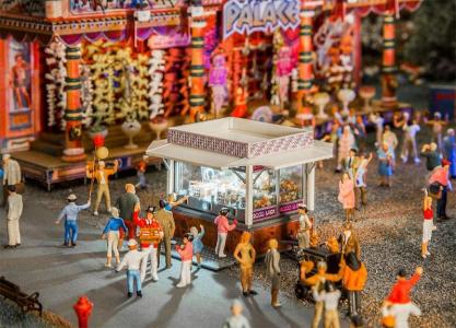 140478 Faller Kermis Grijperautomaat